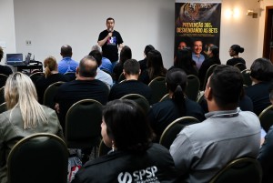 365 - Mari╠ülia - 06 de novembro de 2025-24